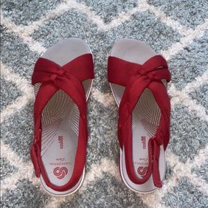 red clark’s sandals